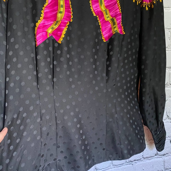 SOLD 🛒 Vintage Saks Fifth Avenue Blouse - Picture 5 of 8